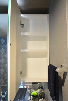 六本木ハイツ　収納