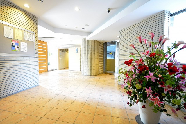 フォルスコート目黒大橋　エントランスホール