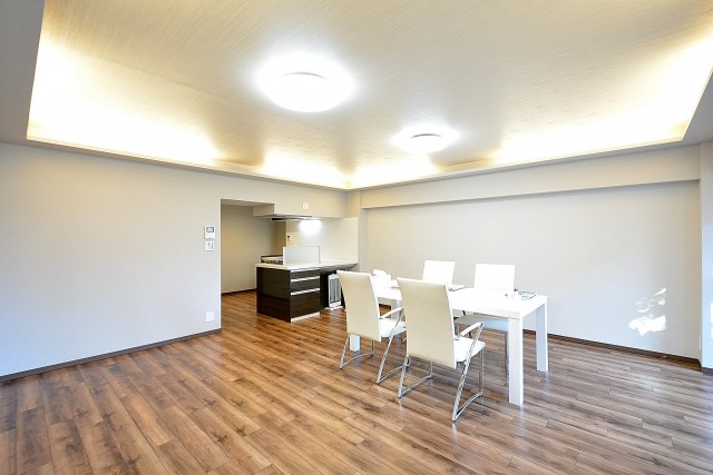 シャトー赤坂台　20.1帖LDK