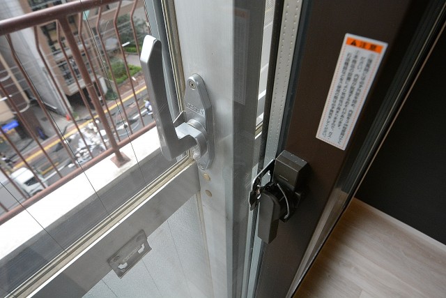 クレール島津山　二重サッシ