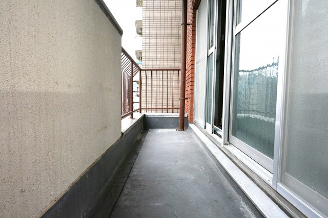 クレール島津山　バルコニー