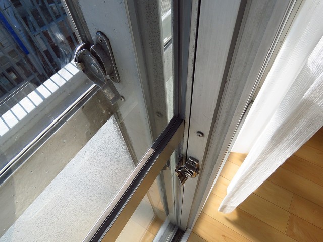 学芸大ハイツ　二重サッシ