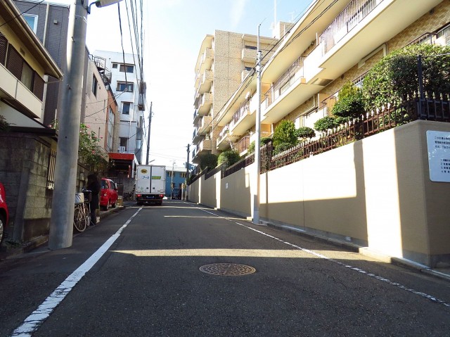 学芸大学グリーンハイツ　エントランス前