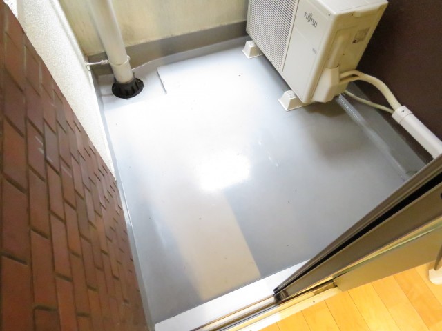 レック芝公園マンション　LDK側バルコニー