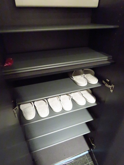 コスモ中目黒　シューズBOX