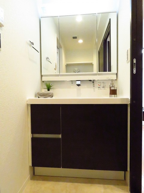 コスモ中目黒　洗面化粧台