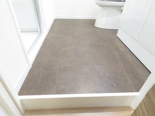 ヴェラハイツ新宿　洗面室