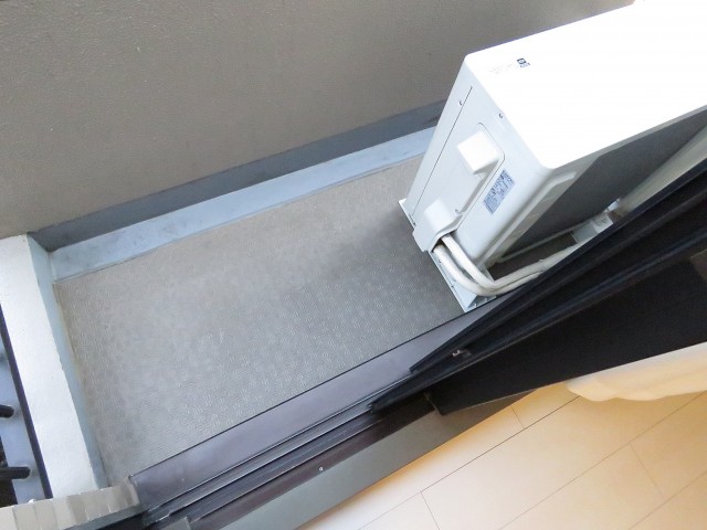 アールヴェール碑文谷　サービスバルコニー