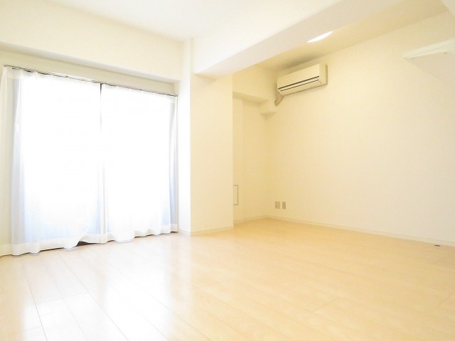 ユニーブル柿の木坂　LDK約11.7帖