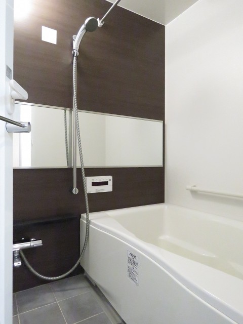 ユニーブル柿の木坂　バスルーム