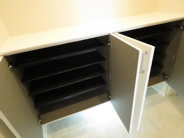 魚菜エステート　シューズBOX