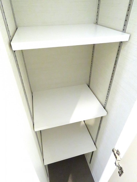 魚菜エステート　リネン棚