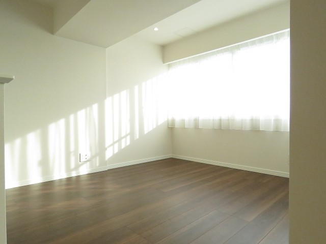 魚菜エステート　LDK約18.7帖