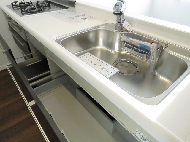 魚菜エステート　キッチン