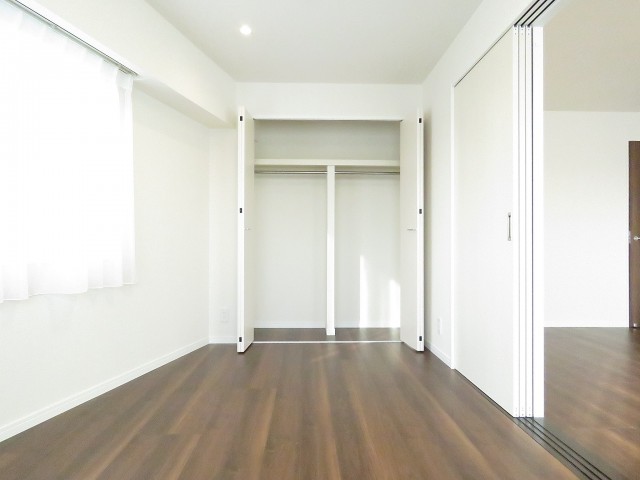 魚菜エステート　洋室約7.9帖