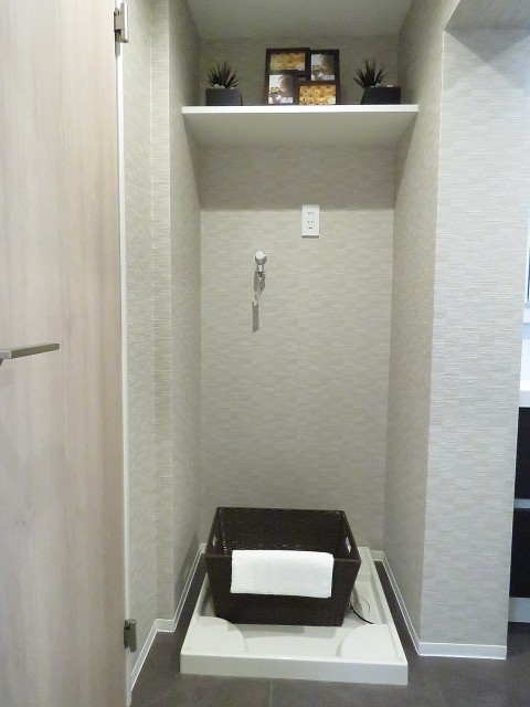 ニューウェルハイツ奥沢　洗濯機置場