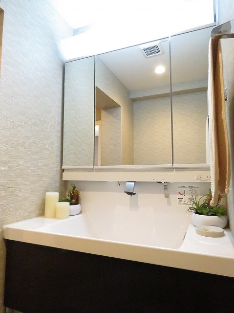 ニューウェルハイツ奥沢　洗面化粧台