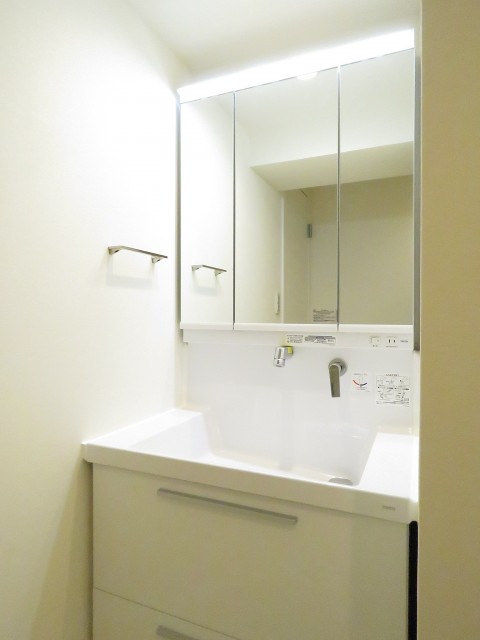 シャンボール尾山台　洗面化粧台