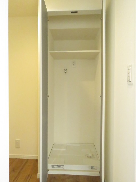 シャンボール尾山台　洗濯機置場