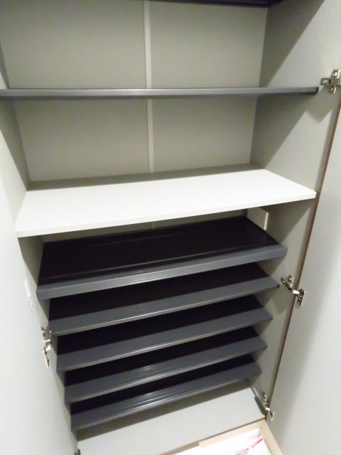 秀和参宮橋レジデンス　シューズBOX