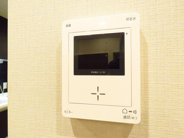 秀和参宮橋レジデンス　TVモニター付きインターホン
