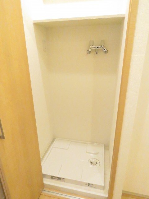 シャトレー駒沢　洗濯機置場