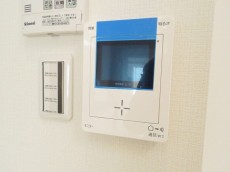 シャトレー駒沢　TVモニター付きインターホン