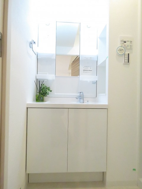 マンション都立大　洗面化粧台