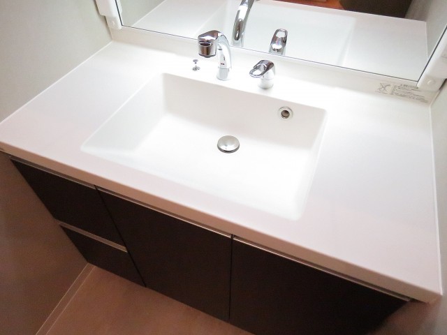 ロイヤルステージ大塚　洗面化粧台