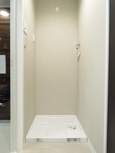 ロイヤルステージ大塚　洗濯機置場