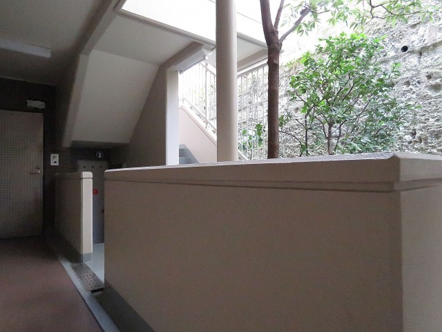 ロイヤルステージ大塚　共用廊下