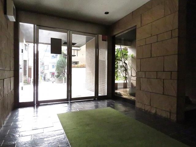 ロイヤルステージ大塚　エントランス