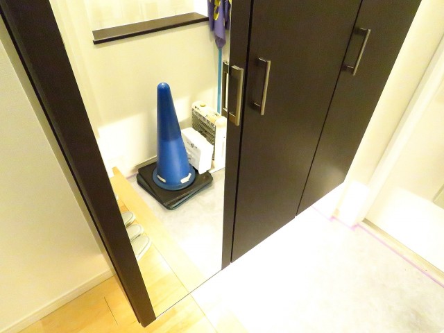 朝日広尾マンション　シューズBOX