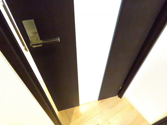 朝日広尾マンション　LDK扉