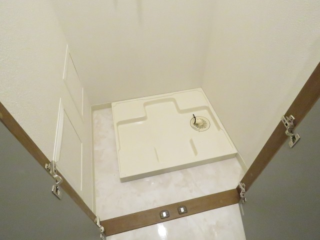 ノア南麻布　洗濯機置場