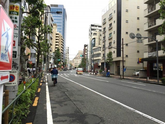 クレール島津山　前面道路
