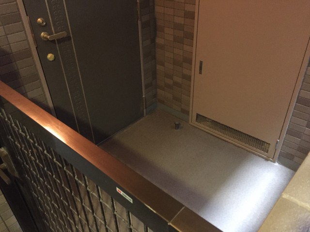 アールヴェール碑文谷　玄関