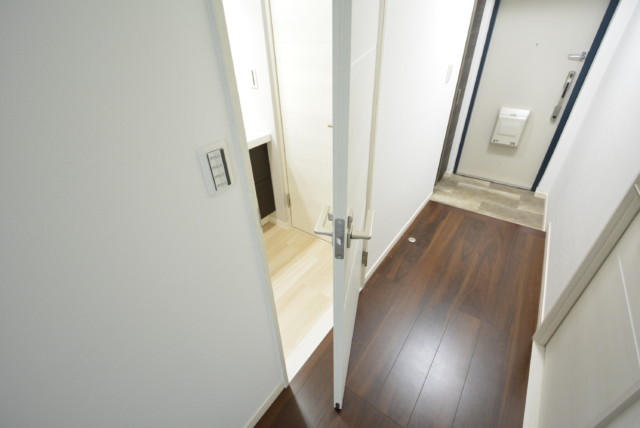 秀和目黒駅前レジデンス 洗面室