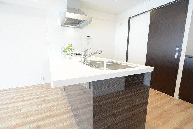 サンロイヤル東山 キッチン