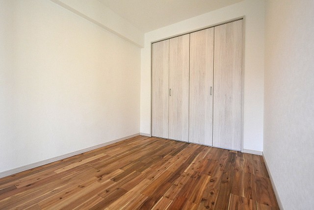 秀和第二神宮レジデンス ベッドルーム (6)