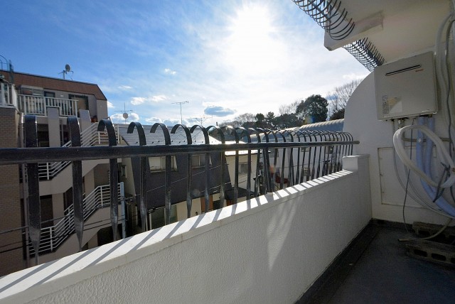 秀和第二神宮レジデンス バルコニー (2)