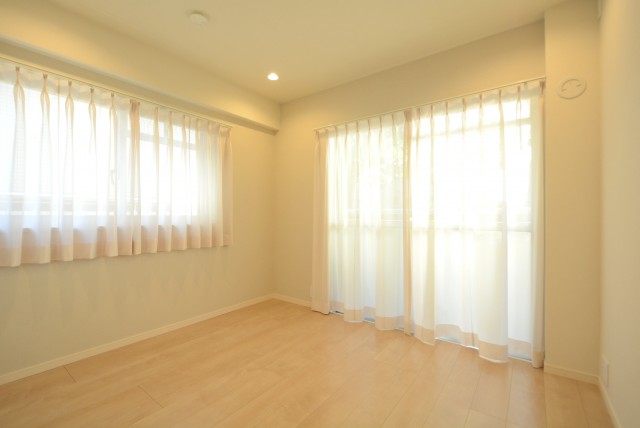 ハイホーム御殿山 洋室2