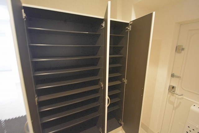 西麻布ハイツ701号室 玄関