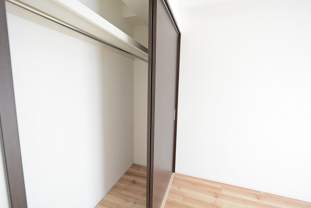 サンロイヤル東山 洋室5.5