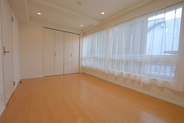 西麻布ハイツ701号室 洋室7帖