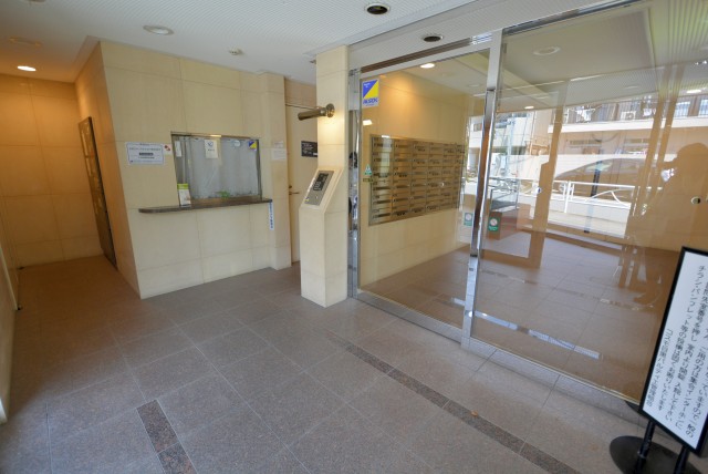 コスモ目黒パルティエ エントランス