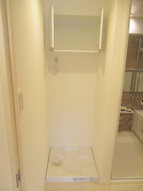 シャトー赤坂台 洗濯機置場