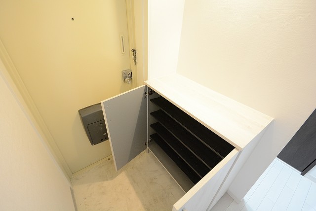 成城オリンピックマンション 玄関