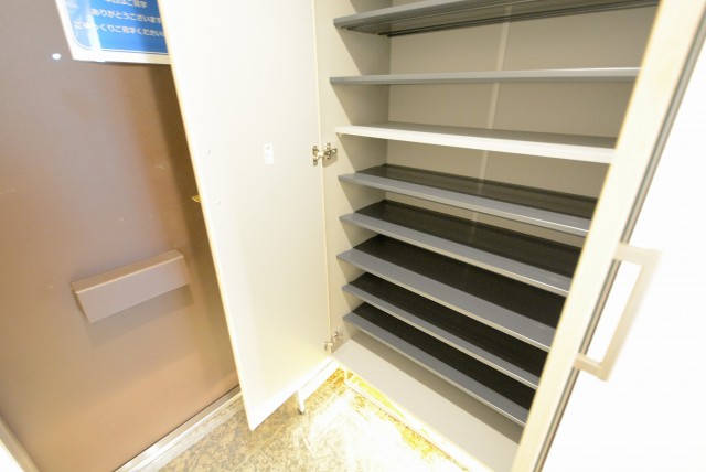 コスモ目黒パルティエ 玄関