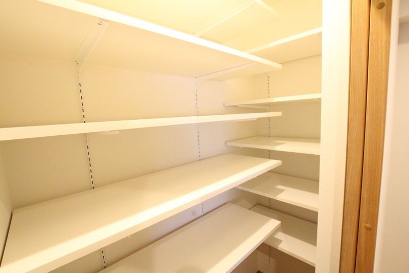 ライオンズマンション馬事公苑第２403　収納